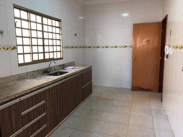 #COD 551 - Casa para Venda em Itumbiara - GO