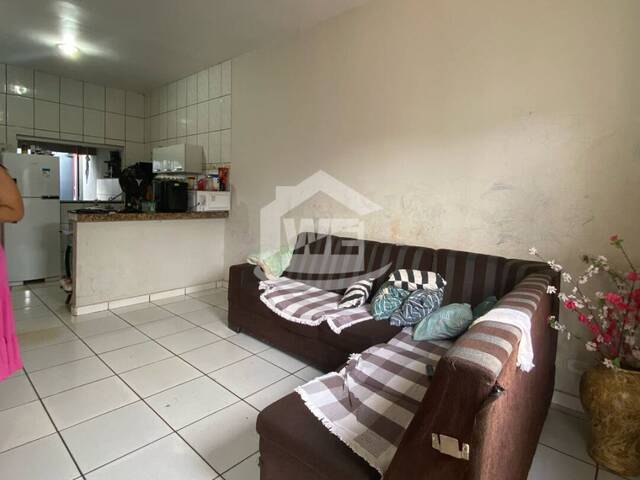 #COD952 - Casa para Venda em Itumbiara - GO