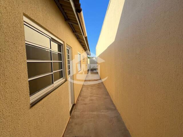 #975 - Casa para Venda em Itumbiara - GO