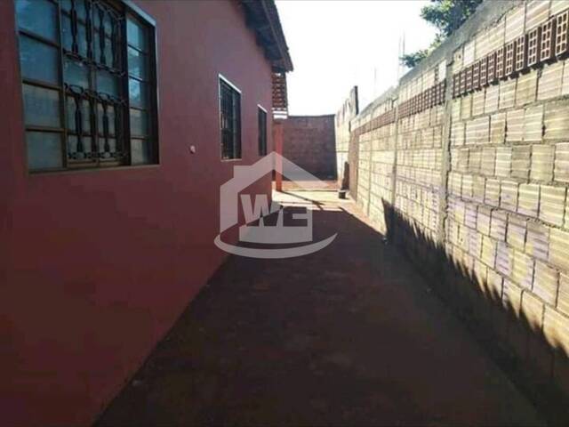 Casa para Venda em Itumbiara - 3