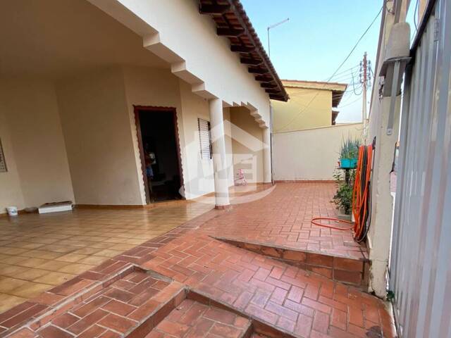 Casa para Venda em Itumbiara - 2