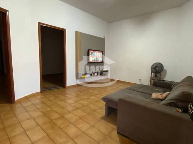 Casa para Venda em Itumbiara - 3