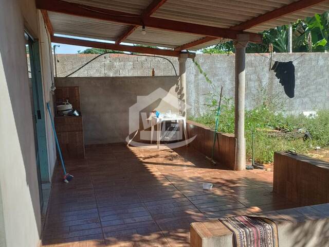 #1073 - Casa para Venda em Itumbiara - GO