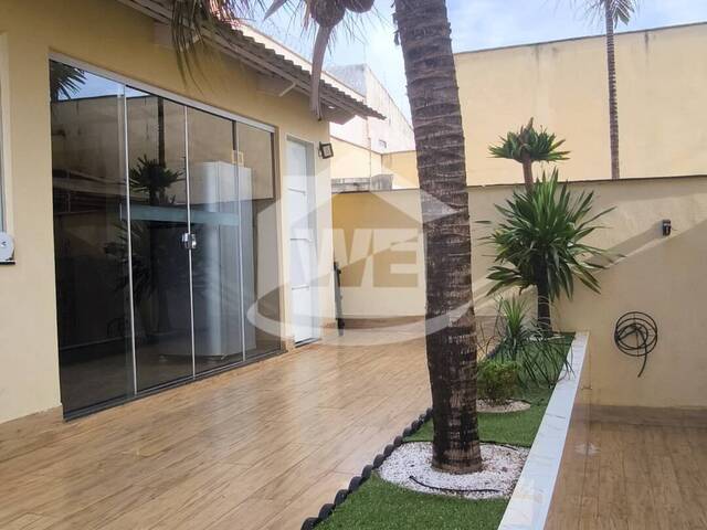 #10100 - Casa para Venda em Itumbiara - GO - 2