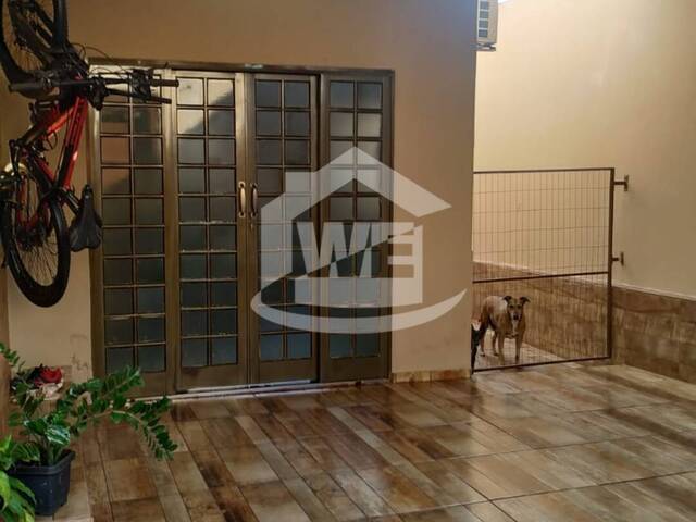 #10104 - Casa para Venda em Itumbiara - GO - 2