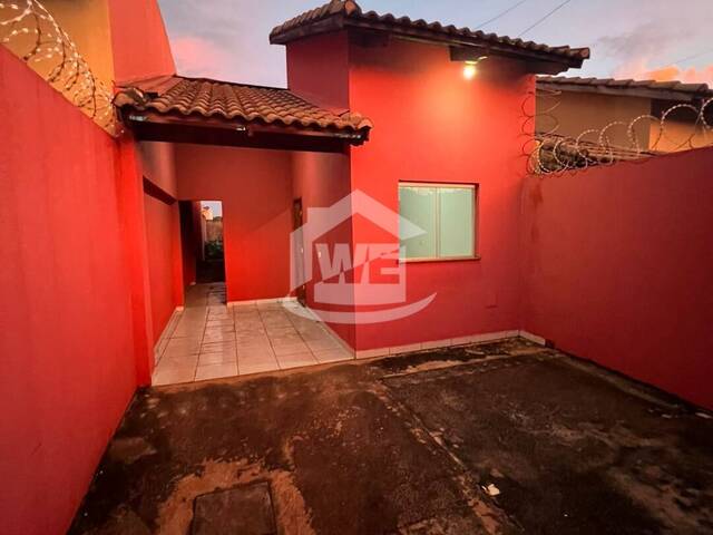 #10113 - Casa para Venda em Itumbiara - GO - 1
