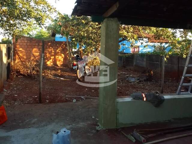 #10116 - Casa para Venda em Itumbiara - GO - 3