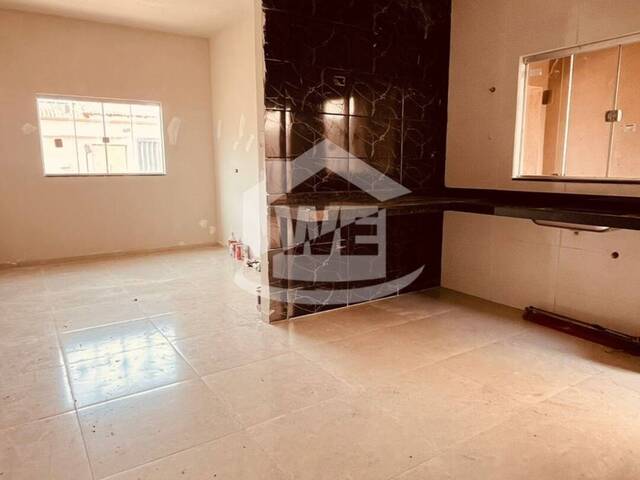 #10122 - Casa para Venda em Itumbiara - GO - 2