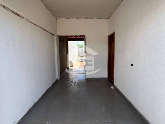 #10128 - Casa para Venda em Itumbiara - GO - 3