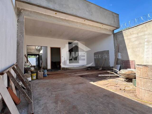#10133 - Casa para Venda em Itumbiara - GO - 1