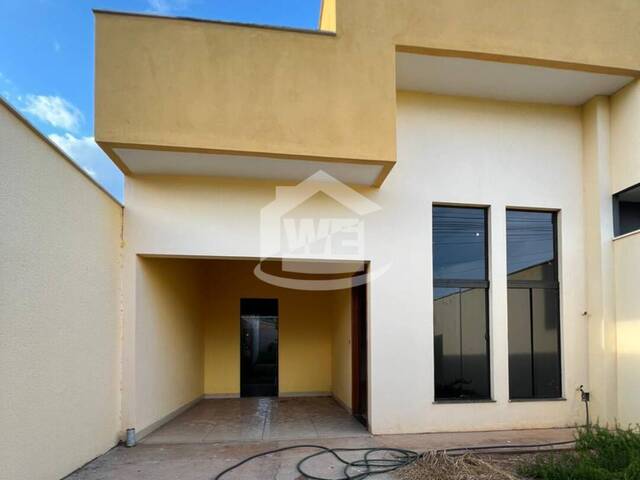 #10134 - Casa para Venda em Itumbiara - GO - 1