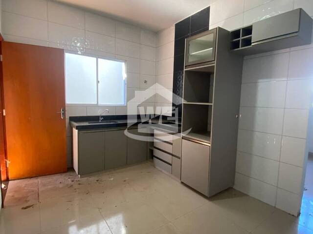 #10154 - Casa para Venda em Itumbiara - GO - 2