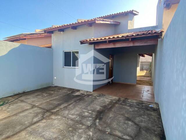 #10154 - Casa para Venda em Itumbiara - GO - 1