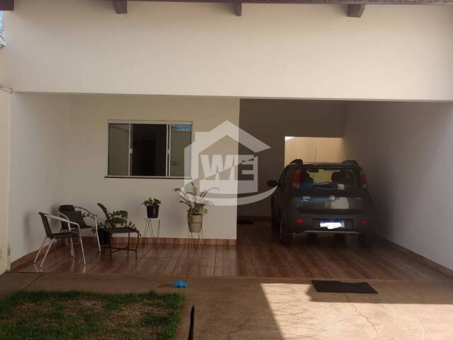 #10160 - Casa para Venda em Itumbiara - GO - 1