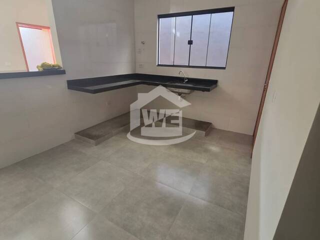 #10161 - Casa para Venda em Itumbiara - GO - 2