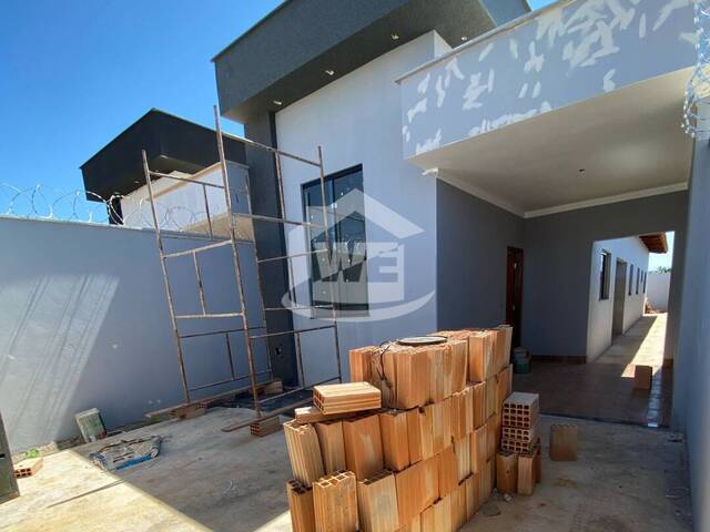 #10162 - Casa para Venda em Itumbiara - GO - 1