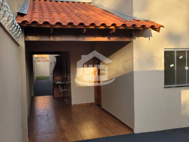 #10175 - Casa para Venda em Itumbiara - GO - 1