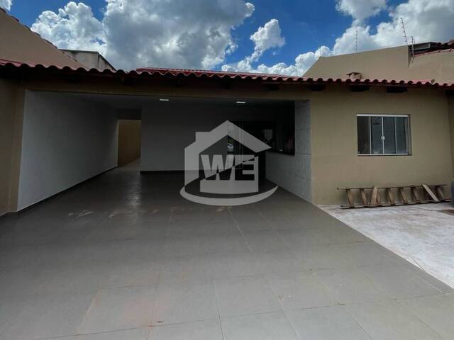 #10176 - Casa para Venda em Itumbiara - GO - 1