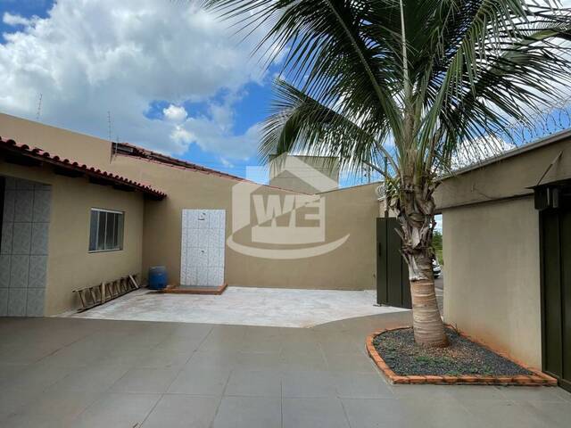 #10176 - Casa para Venda em Itumbiara - GO - 2