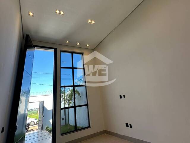 #10179 - Casa para Venda em Itumbiara - GO - 2