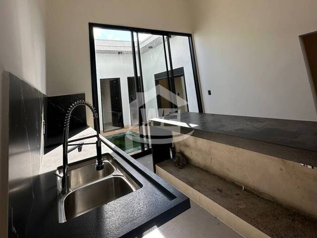Casa para Venda em Itumbiara - 4