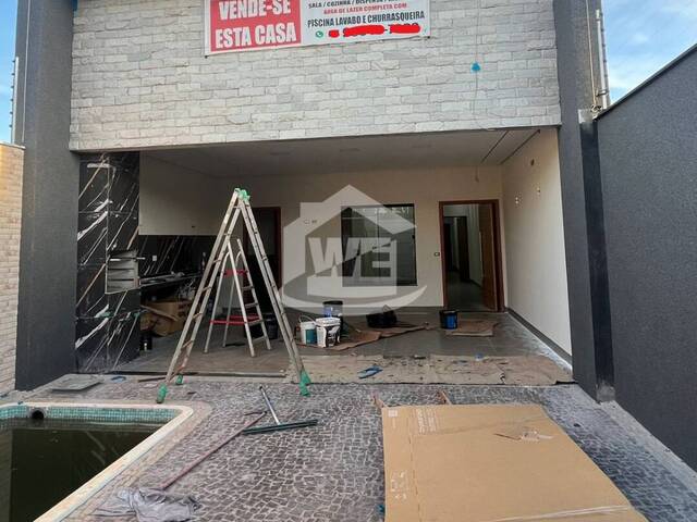 #10196 - Casa para Venda em Itumbiara - GO - 1