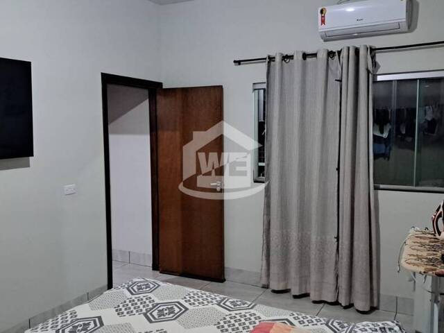 #10199 - Casa para Venda em Itumbiara - GO - 2