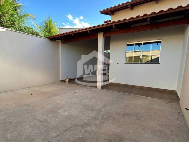 #10201 - Casa para Venda em Itumbiara - GO - 2