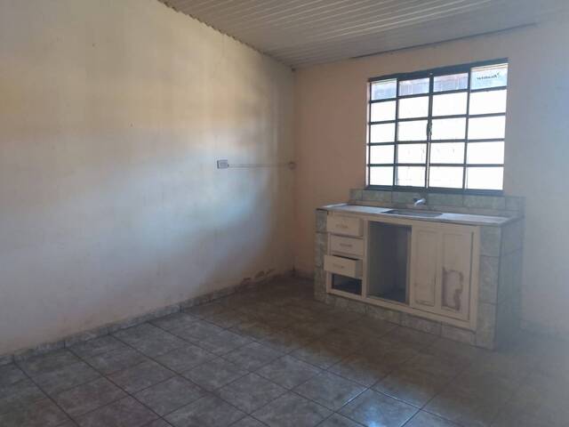 #10204 - Casa para Venda em Itumbiara - GO - 2