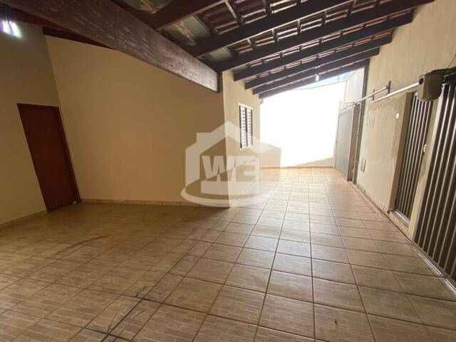 #10212 - Casa para Venda em Itumbiara - GO - 2