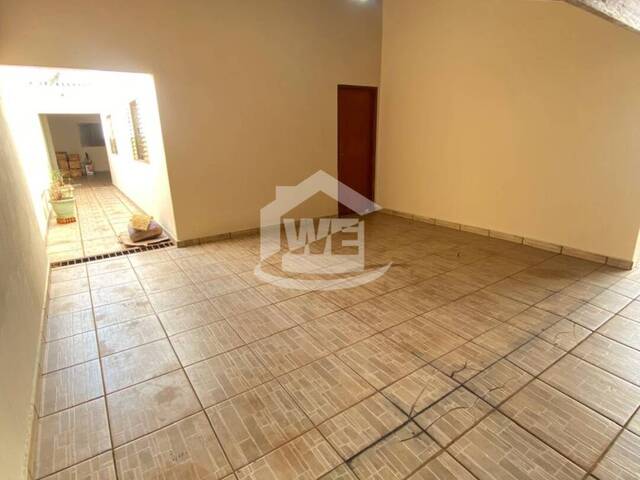 #10212 - Casa para Venda em Itumbiara - GO - 3