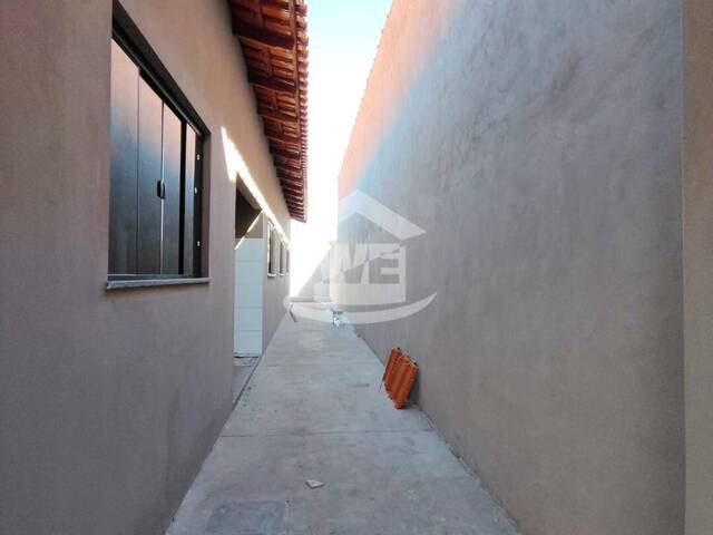 #10218 - Casa para Venda em Itumbiara - GO - 3