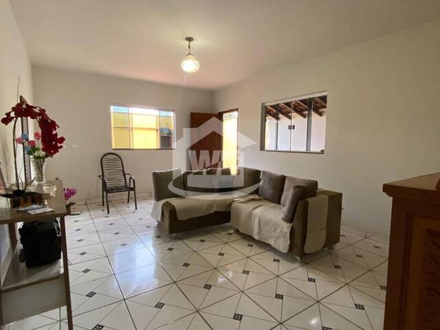 #1081 - Casa para Venda em Itumbiara - GO