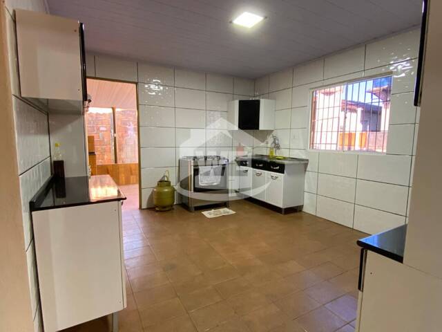 #10227 - Casa para Venda em Itumbiara - GO - 3