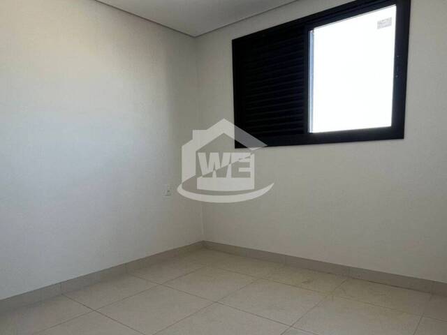 #10235 - Apartamento para Venda em Itumbiara - GO - 3