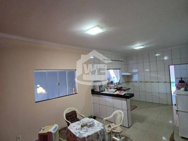 #10241 - Casa para Venda em Itumbiara - GO - 2