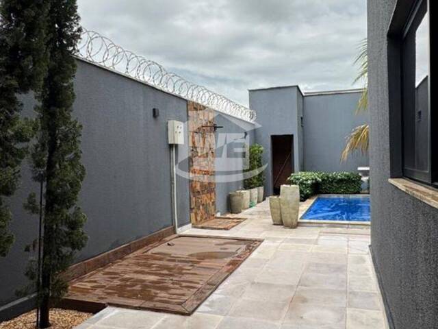 #COD10254 - Casa para Venda em Itumbiara - GO - 1