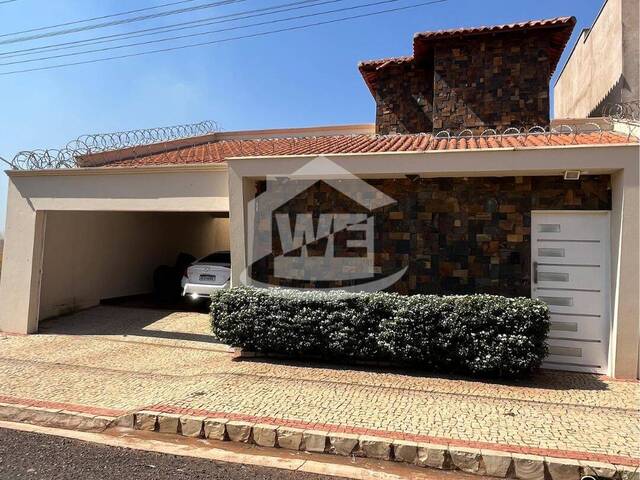 #COD10301 - Casa para Venda em Itumbiara - GO
