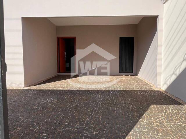 #10221 - Casa para Venda em Itumbiara - GO