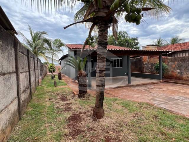 #cod10281 - Casa para Venda em Araporã - MG - 1