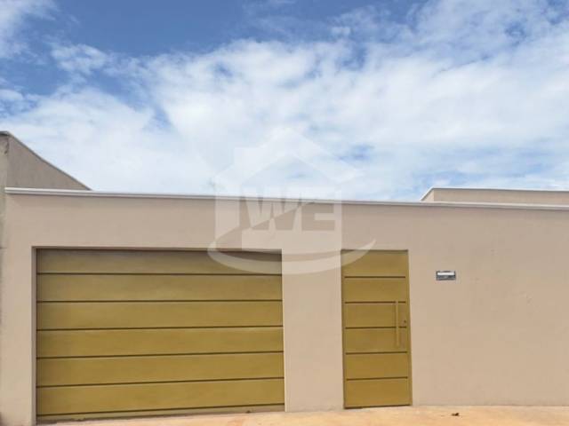 #10443 - Casa para Venda em Itumbiara - GO - 1