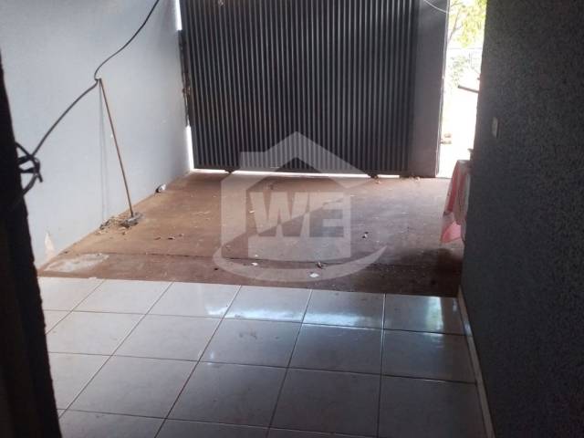 #10444 - Casa para Venda em Itumbiara - GO - 2