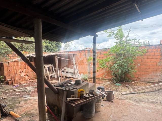 #10450 - Casa para Venda em Itumbiara - GO - 3