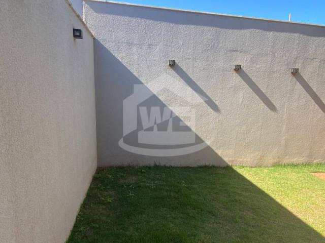 #10451 - Casa para Venda em Itumbiara - GO - 3