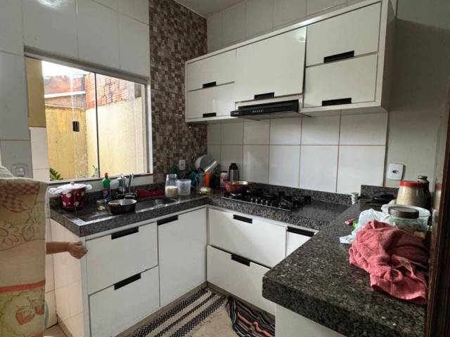 #10456 - Casa para Venda em Itumbiara - GO - 3