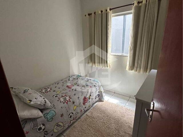 #10463 - Casa para Venda em Itumbiara - GO