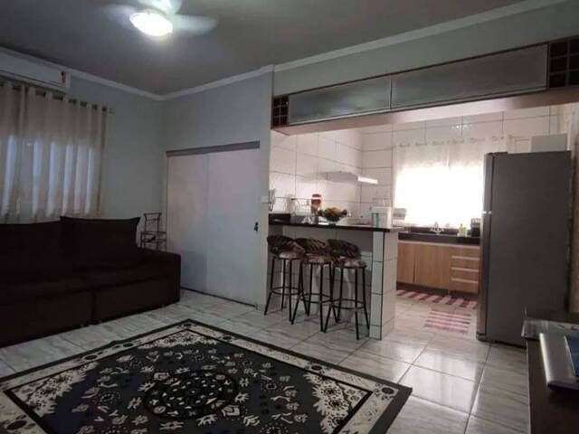 #10465 - Casa para Venda em Itumbiara - GO