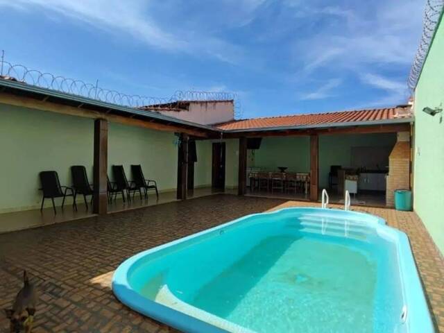 #10465 - Casa para Venda em Itumbiara - GO