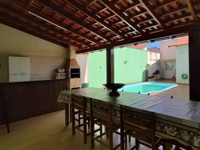 #10465 - Casa para Venda em Itumbiara - GO