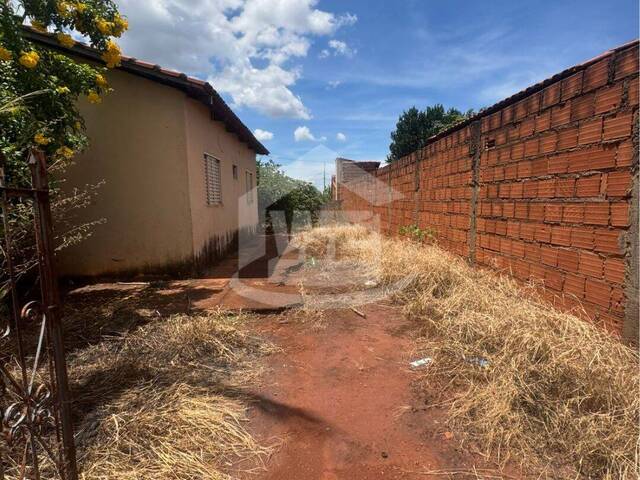 #10488 - Casa para Venda em Itumbiara - GO